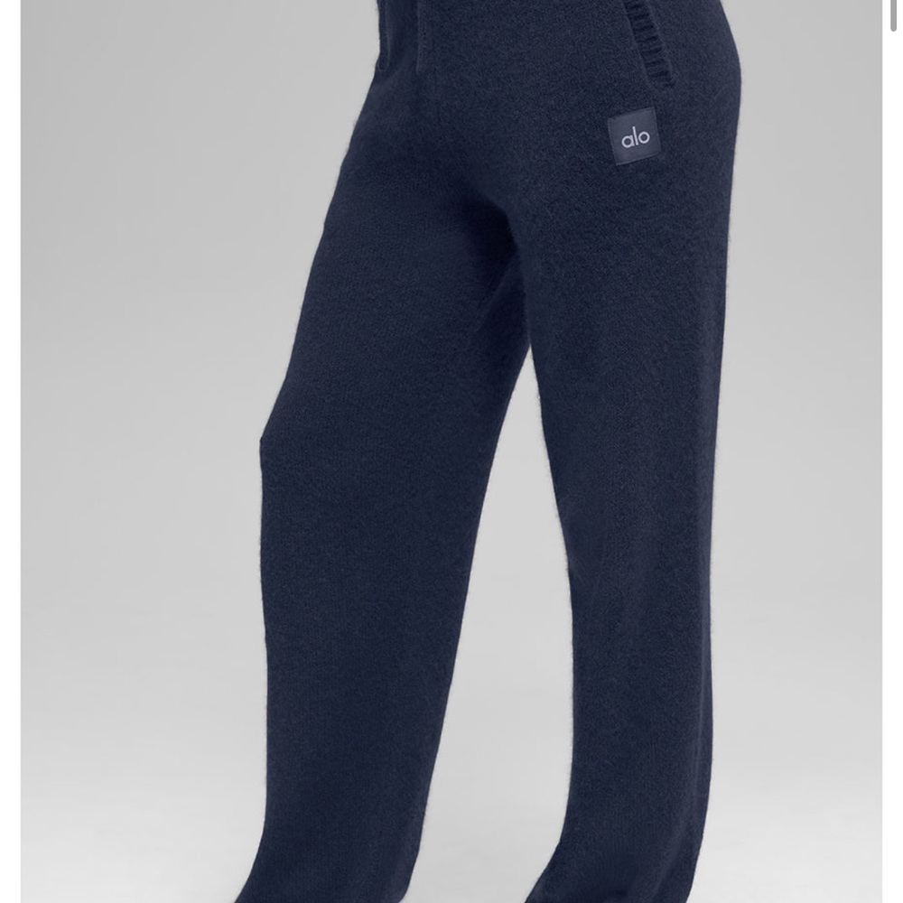 Alo Yoga Wool Cashmere New Class Sweatpant | Unisex Oversized